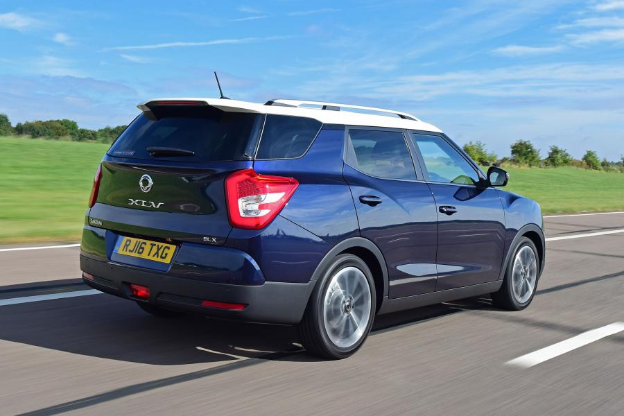  SsangYong Tivoli XLV 2016 года  (UK) (фото 7 из 23)